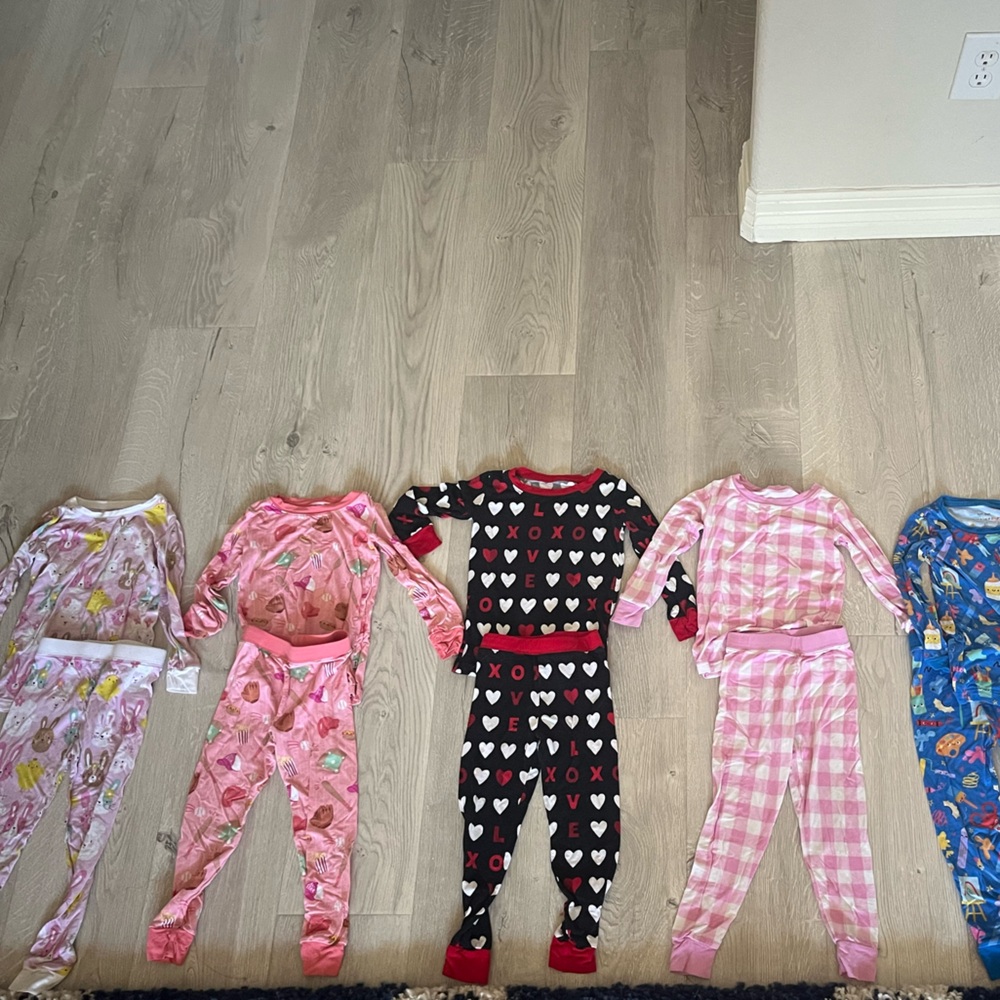 5 Little Sleepies (2T) + 1 PB & Grape (3T) Pajamas